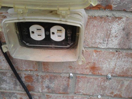 Missing GFCI in outdoor electrical outlets is a safety hazard