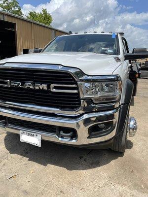 2020 RAM 3500 windshield replacement
FREE MOBILE SERVICE