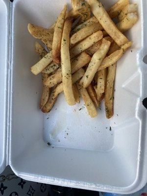 This is $5 fries smh . Good for the drinks that's it.