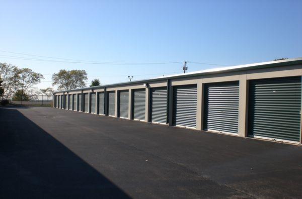 Outdoor Drive-Up Self Storage Units