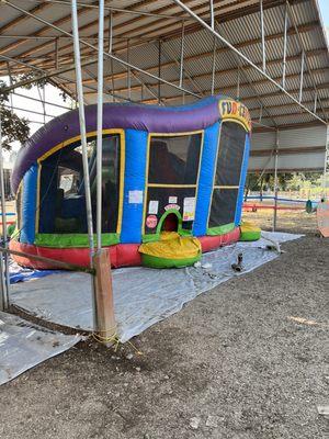 Bouncy house for kids