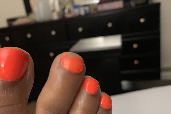 Pedicure with non-gel polish, exactly 8hrs old