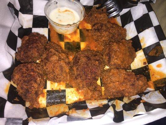 Signature Boneless Wings appear to be old, very rubbery texture