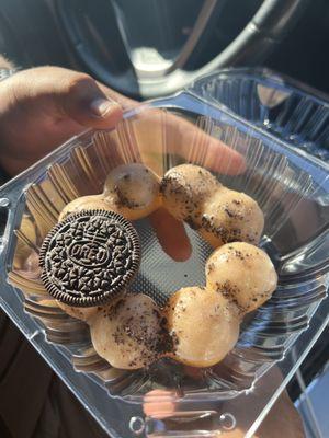 Cookies and cream donut