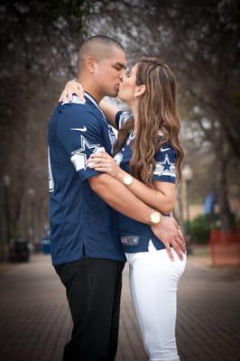 Engagement at Hemisfair Park