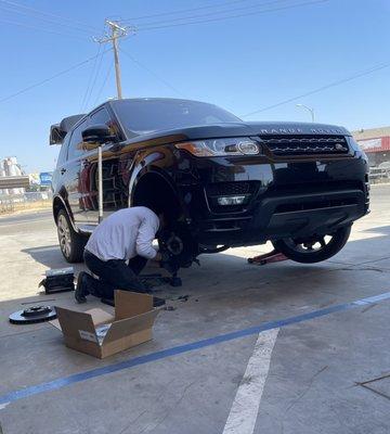 Rotor and pad replacement on Range Rover