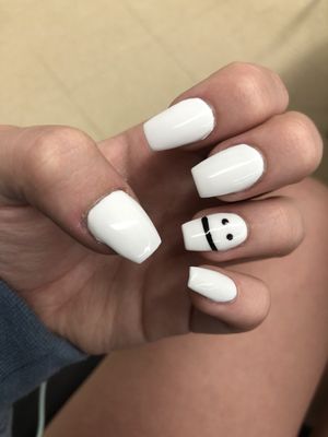 nails