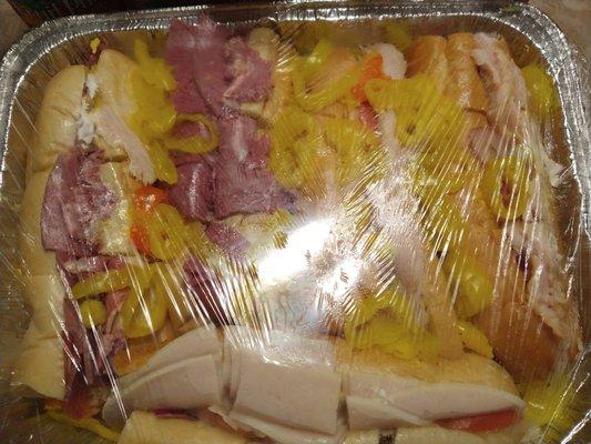 Small sub tray corned beef and turkey