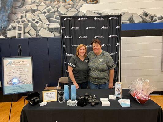 Danielle and Katie at the Oak Forest-Crestwood Chamber of Commerce Community Expo