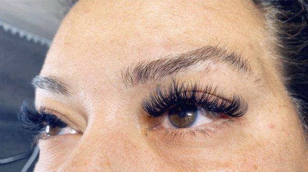 Lash Bar