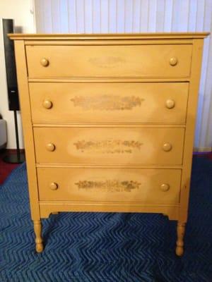 The antique Arcadia dresser before I painted it. That is a fugly mustard yellow no?!