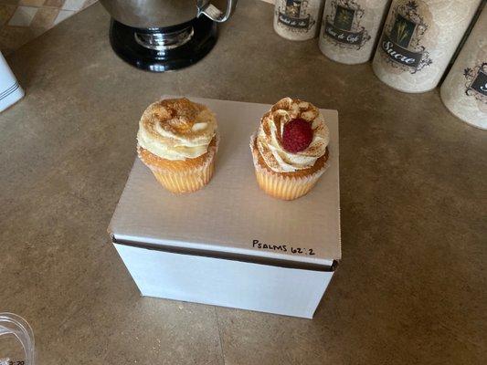 Tres Leches and peach cupcakes. Soooo Good