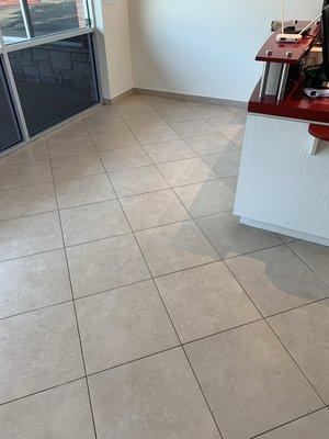 After cleaned tile and grout