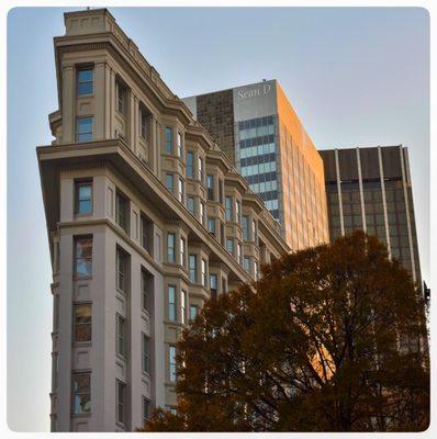 Autumn Sunset  @flatironcity @fairliepoplarpath @downtownatlanta @seand67 @discoveratlanta