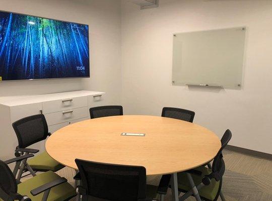 Liberty conference room is perfect to host meetings with 2-8 people.  Available for members or anyone who needs a quiet, professional space!