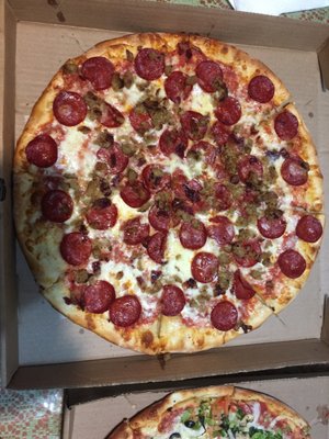 Extra large Meat Lover Pizza