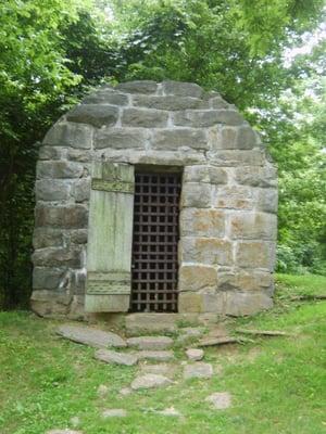 Mysterious dungeon-looking building.