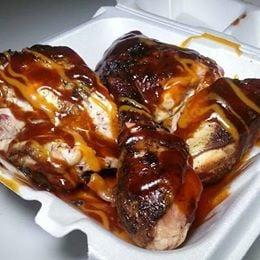 T&L BBQ'S HALF OF CHICKEN WITH SAUCE!!!