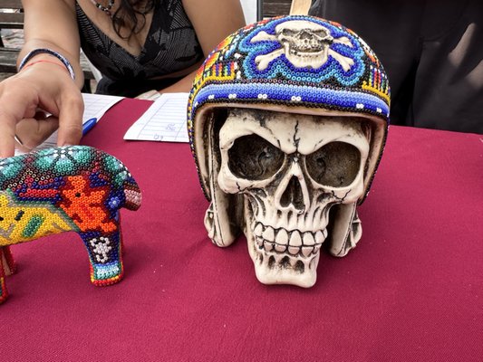 Huichol beaded sculpture by Hermonio Ramirez Diaz, Wixarika (Huichol) artisan.