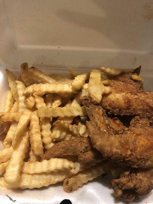 Fried Chicken Wings w. French Fries