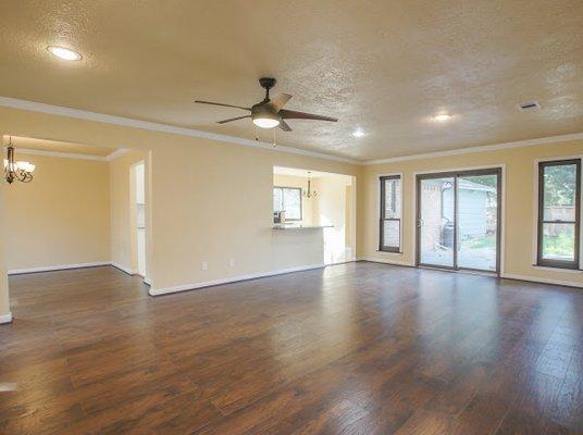 Living area with laminate flooring