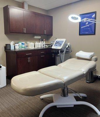 Our treatment room is clean and well lit.