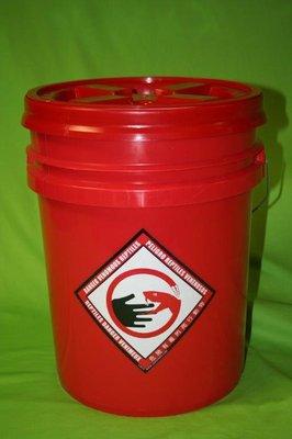 Snake & Reptile Containment Bucket