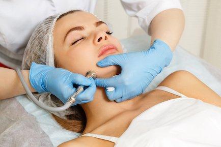 Learn Facials @ Florida Dermal Institute