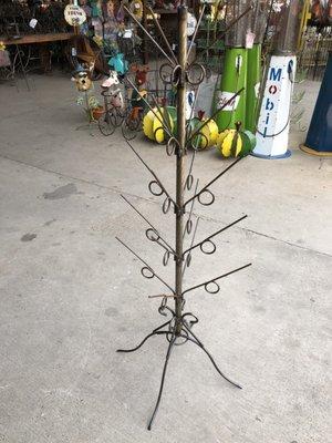 Bottle tree