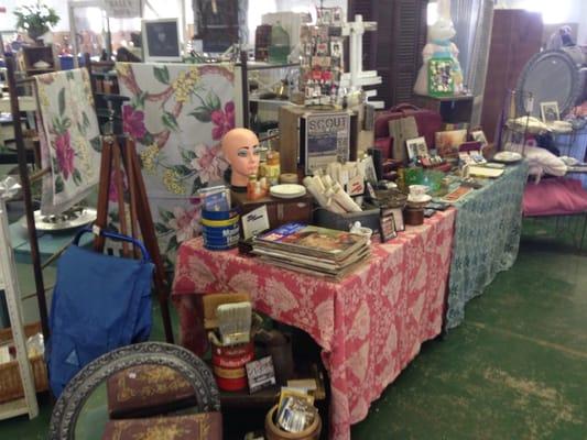 Eclectic items, found treasures and tons of things you'll find interesting!