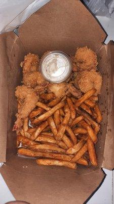 Fried shrimp basket