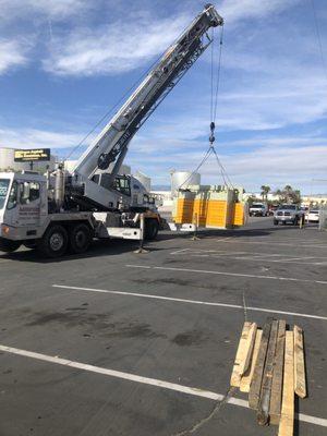 Heavy equipment lifting ... 25k lb machine    Moved it no problem