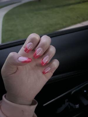 nails