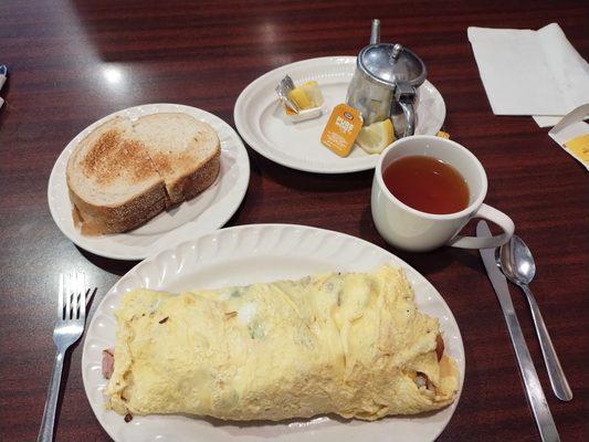 Farmer's omelette, with rye toast and hot tea.