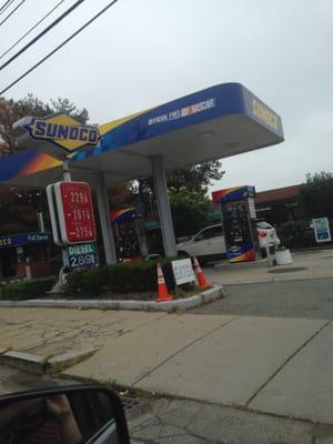 Sunoco of Newton -- 56 Winchester Street, Newton Highlands               Sign & Station