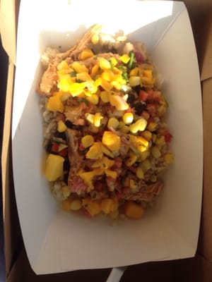 Chicken rice bowl with roasted corn, pico de Gallo, and mango jalapeño salsa ($9.55+tax, June 2016)