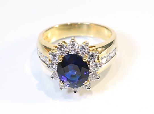 Did we mention the unique and rare finds that come through on consignment? This 18K diamond and sapphire ring was one of them!