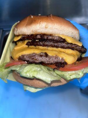 TRIPLE CHEESE BURGER