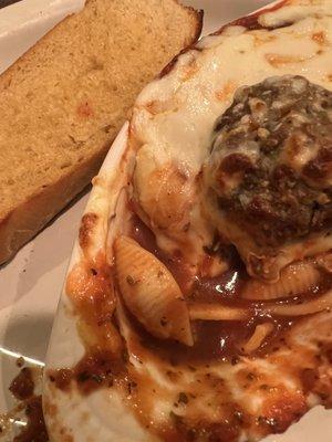 Half Cavatelli w/meatball and garlic toast