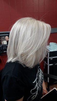 Women - haircuts & hair coloring