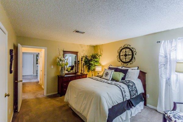 Bedroom at Ridgewood apartments in Hot Springs, Arkansas.