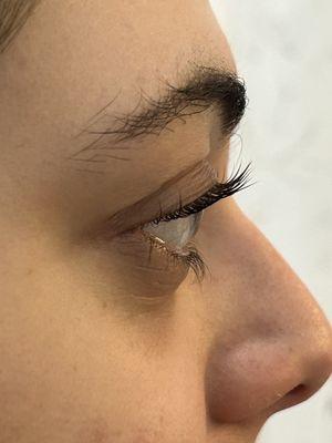 Lash lifting