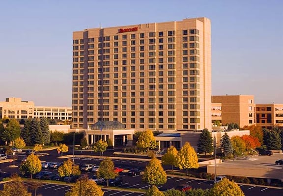 Conveniently located, the Minneapolis Marriott Southwest is close to everything but far from ordinary.