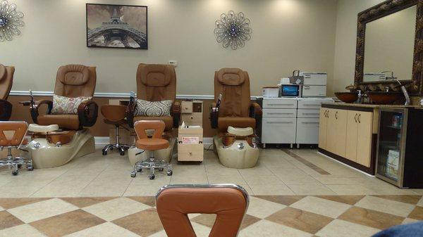 #1 American Nail and Spa