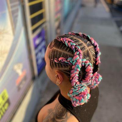 Feed-in braids with design