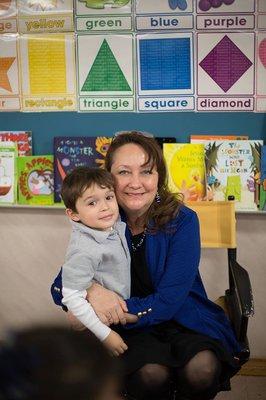 First Lady Cecilia Abbott, former principal, visited Cathedral School of Saint Mary.