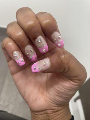 These nails look terrible NOT WORTH 160$