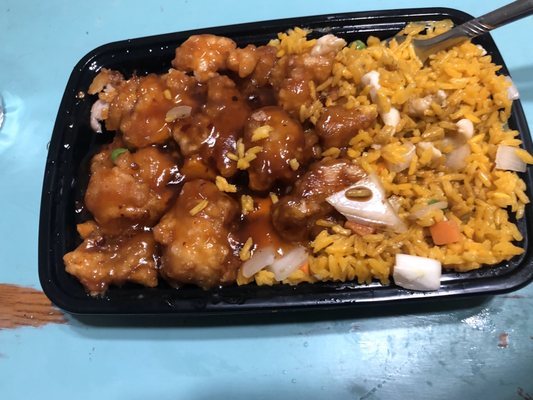 Combo: Orange chicken with chicken fried rice