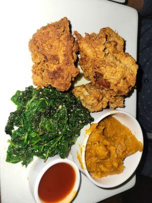 Fried chicken. With spinach and sweet potatoes