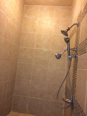 Garden cottage - standup shower